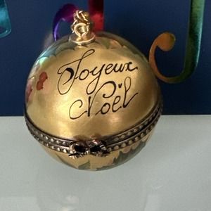 RARE LIMOGES ROCHARD JOYOUS NOEL HOLLY BALL TRINKET BOX Excellent!
